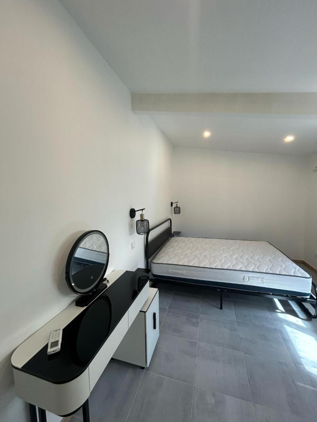 Apartment A Moins De 10 Minutes De La Cite Medievale De *